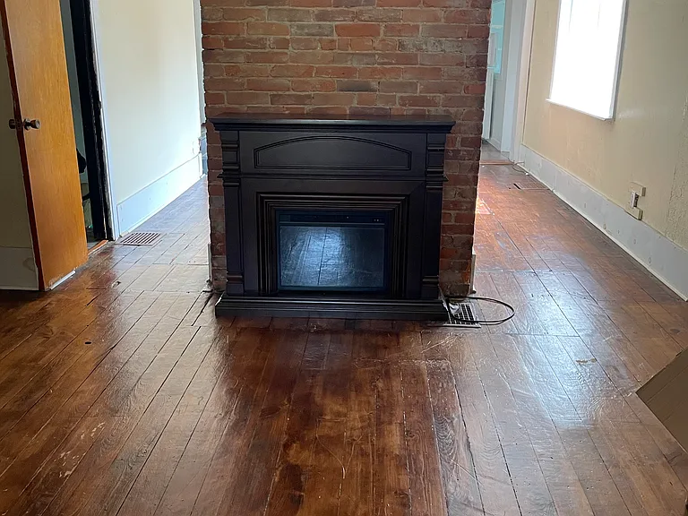 2506 Vancouver St — Photo 3