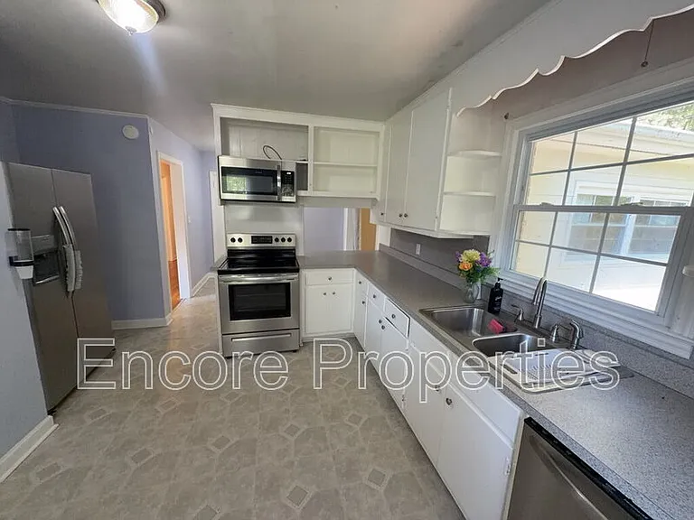 2603 Windy Hill Rd — Photo 6