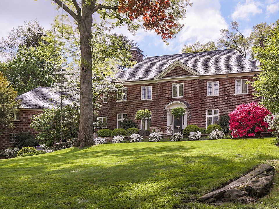 1st image of 5 Hampshire Cir