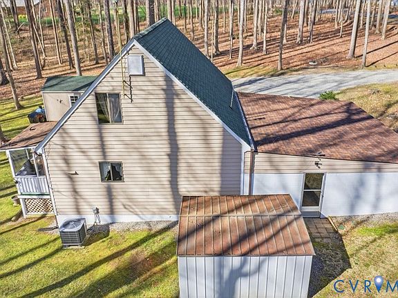 2nd image of 3214 Duke Rd