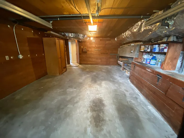 Single car garage