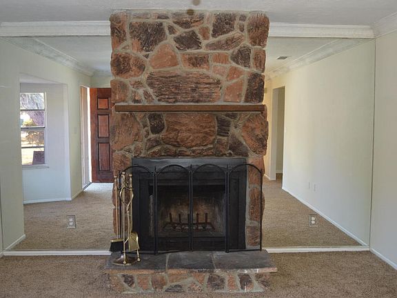 5th image of 1063 Alta Dr