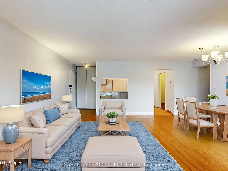 3835 Lake Shore Blvd W #104 — Photo 2