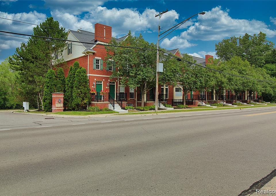 486 Village Ln, Milford, MI 48381 MLS 2210064833 Zillow