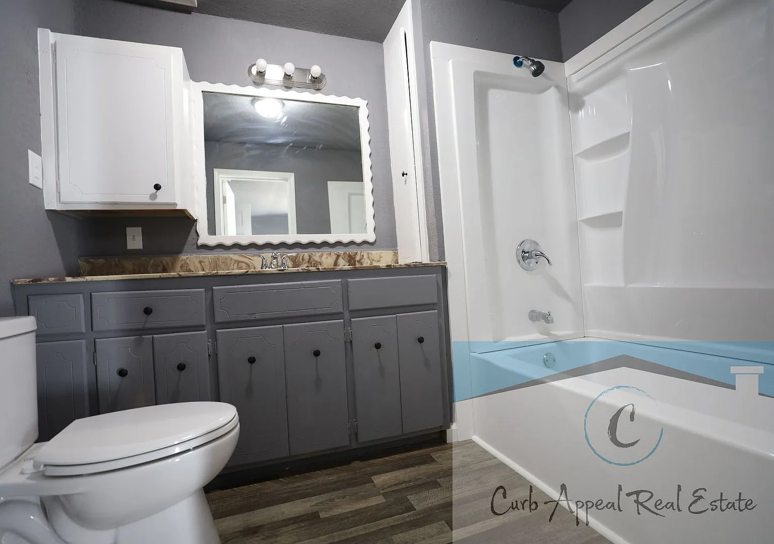 Charming 2 Bed, 1 Bath Home Lake City! — Photo 3