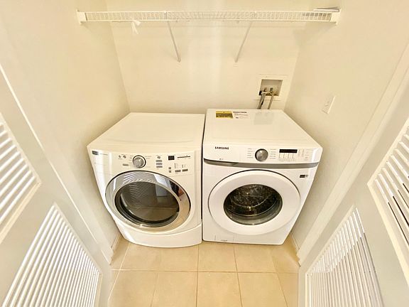 3rd image of 8250 N Grand Canyon Dr Unit 1105
