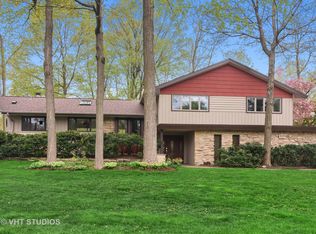 319 E Tall Trees Ln, Palatine, IL