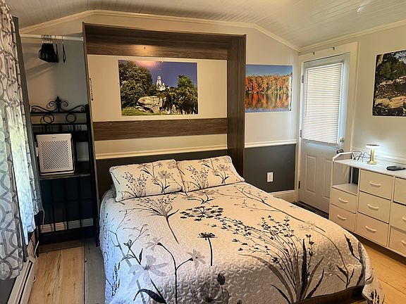 2nd image of 46 Limerock St #3