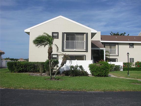 2nd image of 3218 S Lakeview Cir #7201