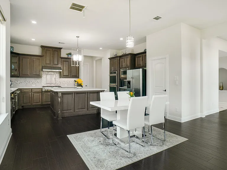 2404 Palmetto Way — Photo 9