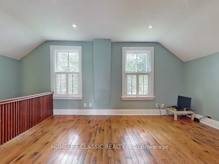104 John St — Photo 25
