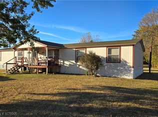 406 W Highland Ave, Wister, OK 74966