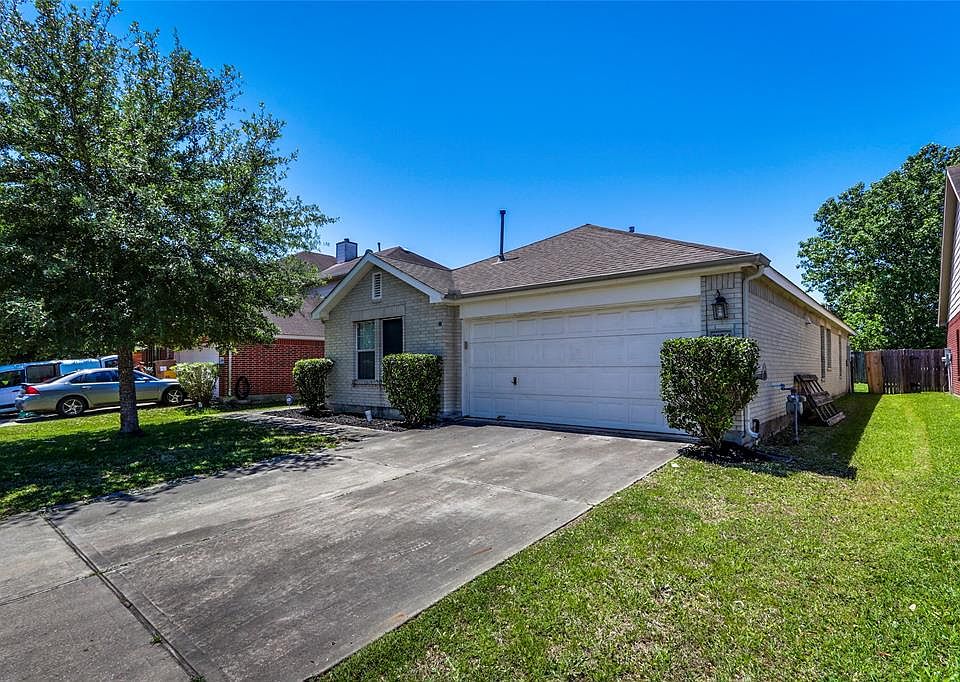 1st image of 21211 Scenic Bluff Ln