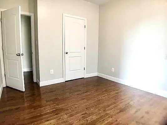 Rented by Bruma Realty LLC | media 6