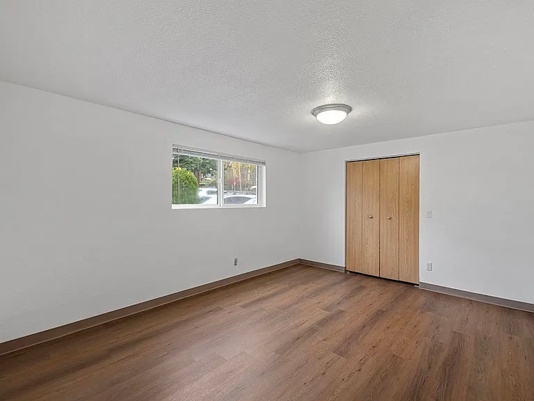Manhattan Apartments - Normandy Park — Photo 57