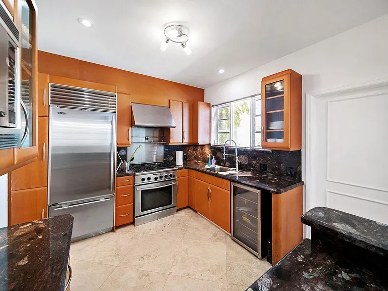 9572 Abbott Ave — Photo 20