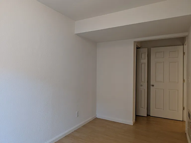 1932 Hearst Ave — Photo 21