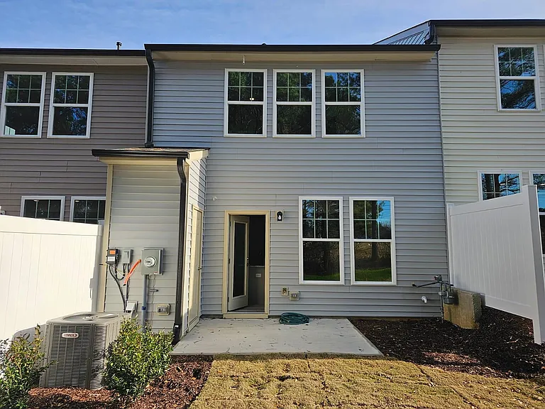 140 Wildflower Cir — Photo 16