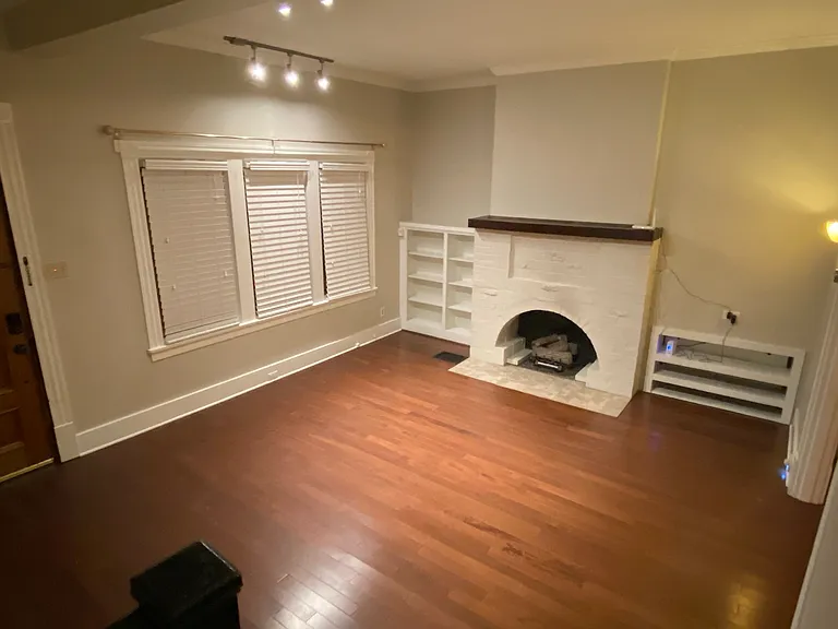 223 Lehigh Ave — Photo 5
