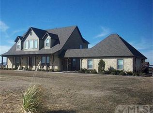 6112 High Meadows Dr, Krum, TX 76249