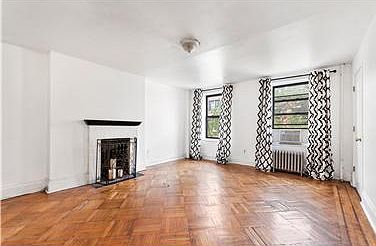 3rd image of 120 Waverly Pl APT 4F