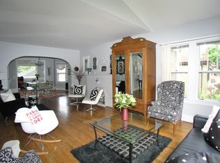 130 Southcote Rd, Riverside, IL 60546