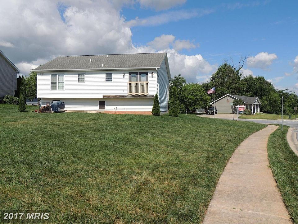 67 Fairground Ave Taneytown MD 21787 Zillow