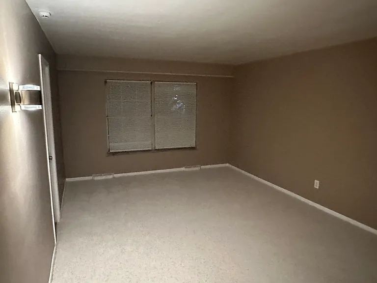 3279 Warrensville Center Rd #20-D — Photo 3