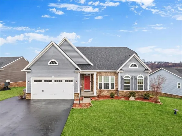 118 Burnside Dr, Zelienople, PA 16063