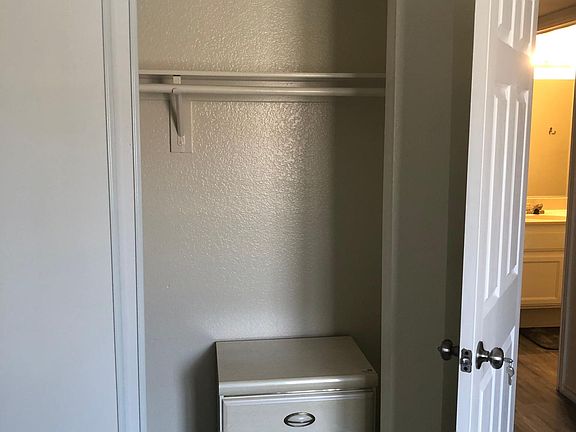 5th image of 1365 Crafton Ave APT 2097