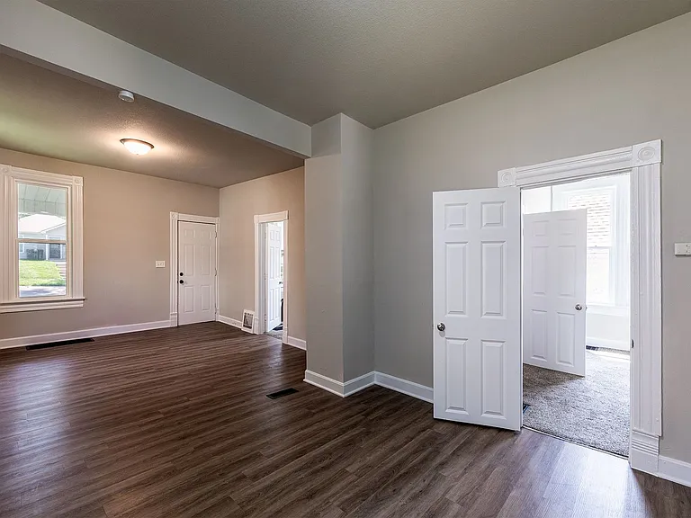 2905 Olive St — Photo 14
