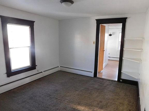 2nd image of 43 Fort St #2