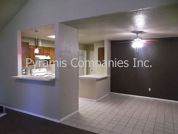3rd image of 3519 Lynn Kaye Cir