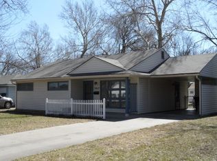 3917 SW 26th St, Topeka, KS 66614