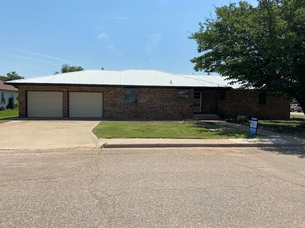 206 N Crosby Ave, Tulia, TX 79088