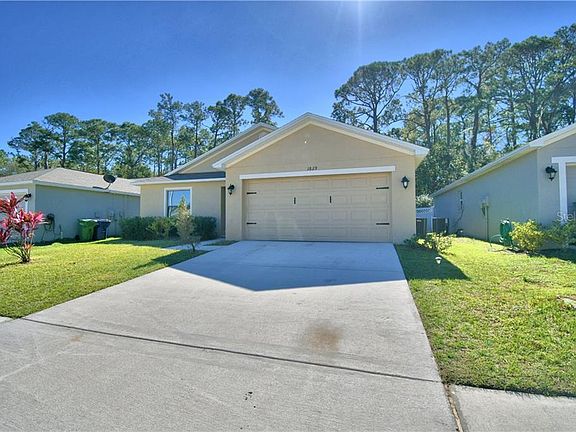 2nd image of 1829 Wallace Manor Ln