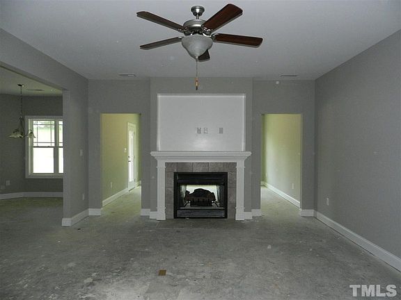 2nd image of 133 Kyndallee Ln