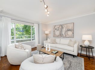 181 Ravine Dr #4, Pt Moody, BC V3H4T3