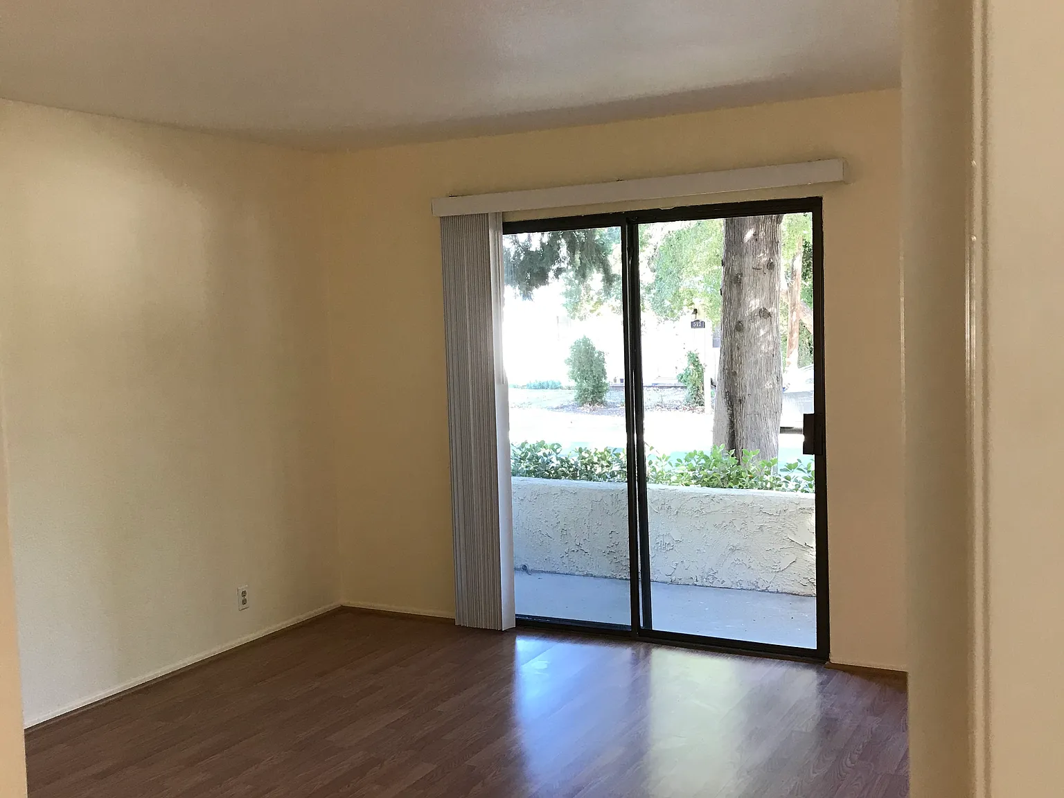 2 bed, 1000 sqft, $2,800 — Photo 3
