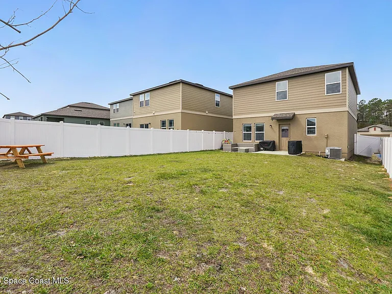 2024 Hemingway Cir — Photo 20