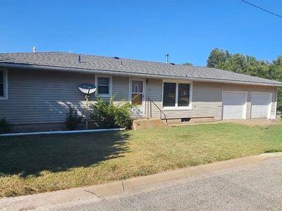 622 E Adams St, Meade, KS, 67864