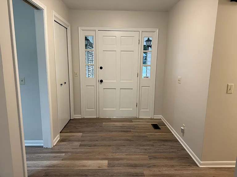 6020 Skyline Dr — Photo 2