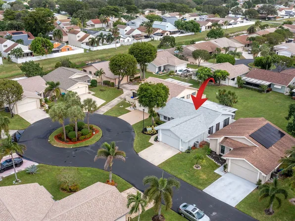 14 Grange Place, Boynton Beach, FL 33426
