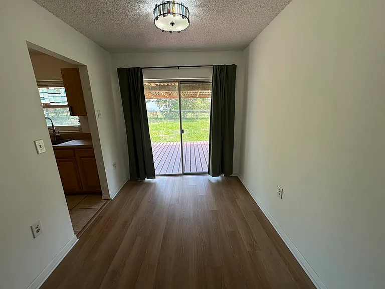 1864 W Gardenia Dr — Photo 5