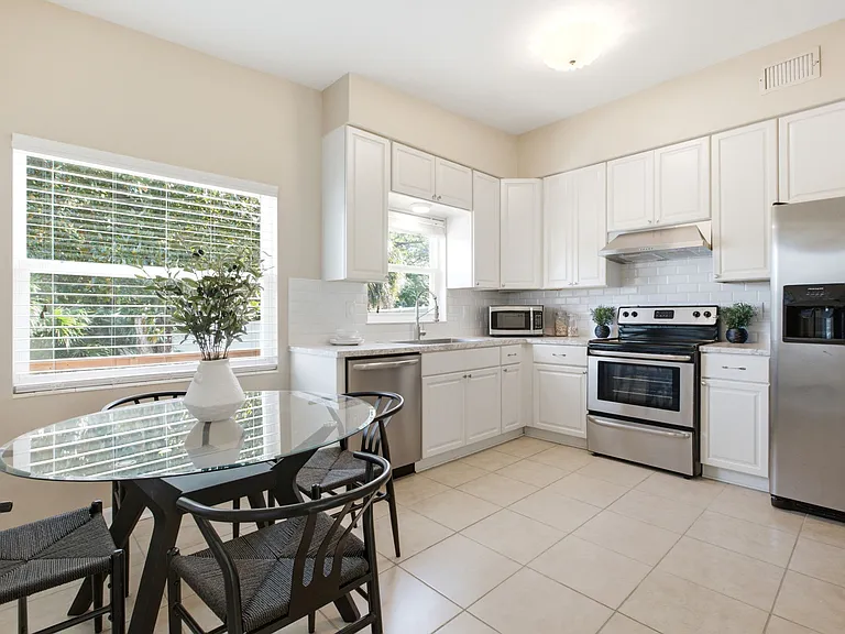 1600 Drum St — Photo 17