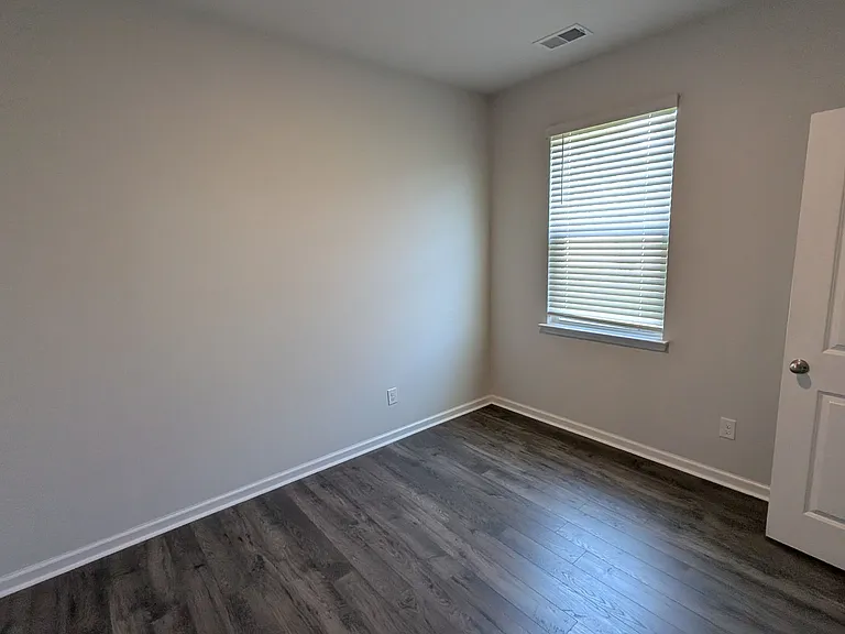280 Forestbrook Cove Cir — Photo 10