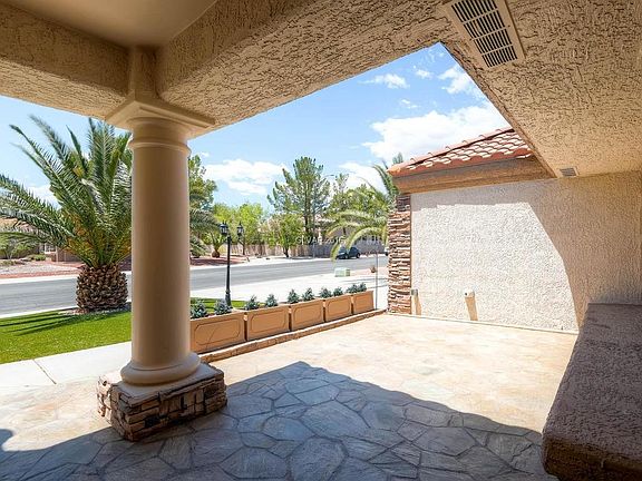 4th image of 9124 Sundial Dr