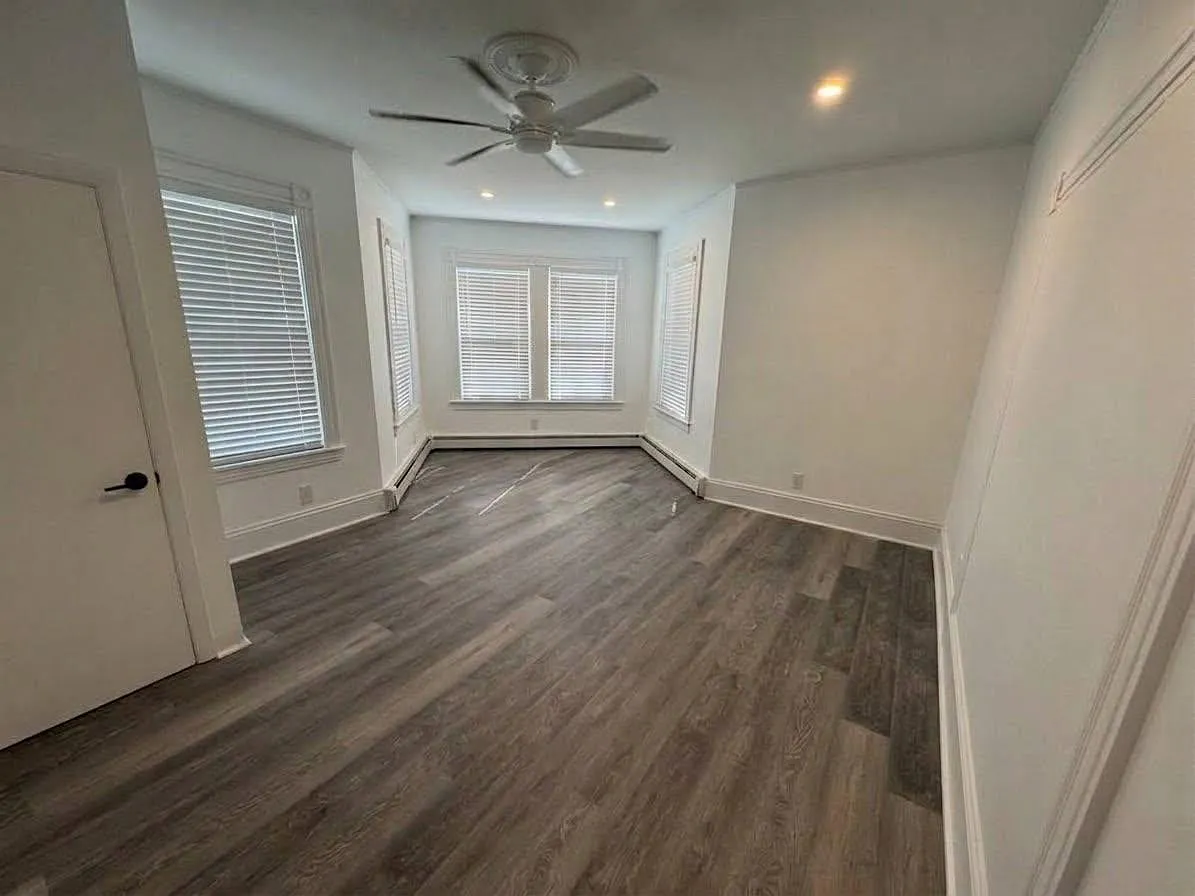 2 bed, $2,600 — Photo 4