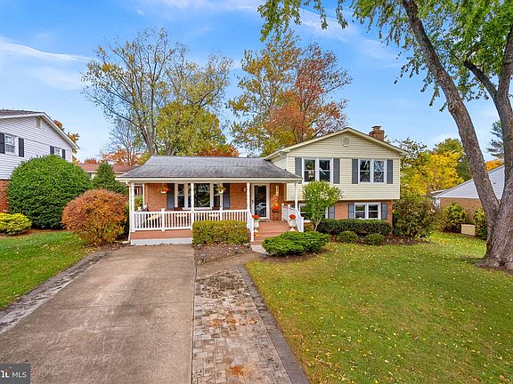 2nd image of 310 Ayrlee Ave NW
