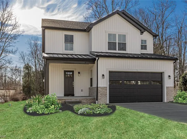 1259 E Aurora Rd, Macedonia, OH 44056